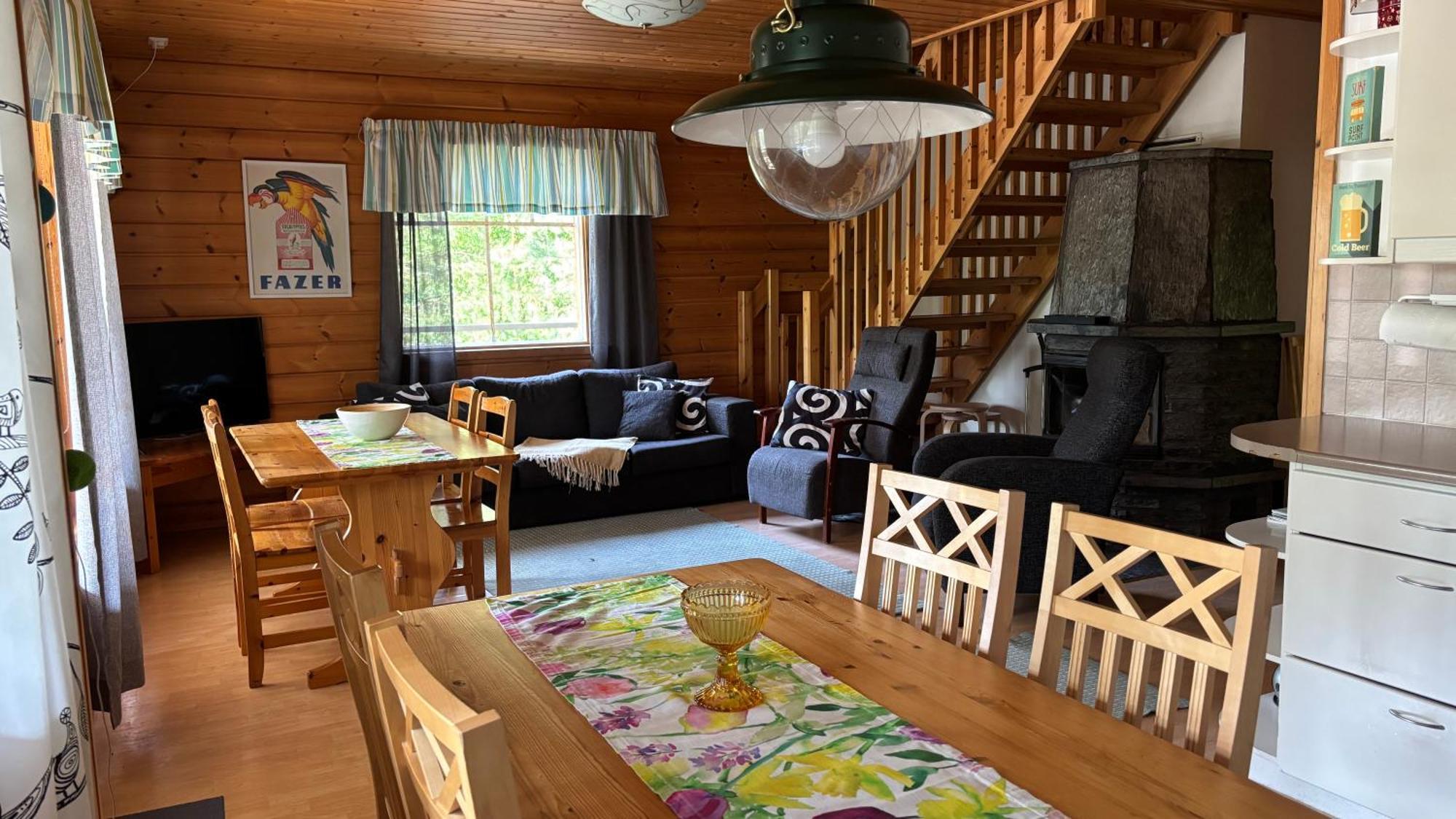 Tahkon Riihiranta - 4 Bedroom With View - Tilava Moekki Rantanaekymin Villa Tahkovuori
