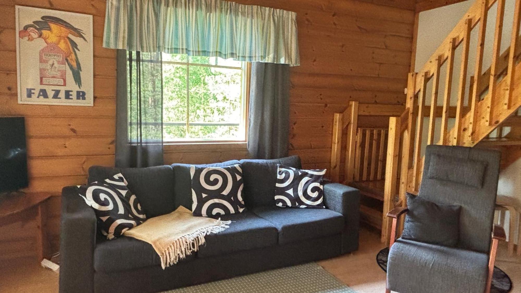 Tahkon Riihiranta - 4 Bedroom With View - Tilava Moekki Rantanaekymin Villa Tahkovuori